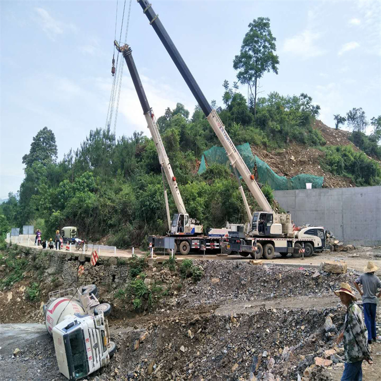 大兴安岭大兴安岭24小时应急道路救援吊装吊装现场实拍